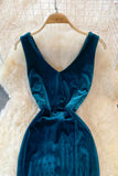 Simple V-Neck Velvet Long Dresses HZ0429